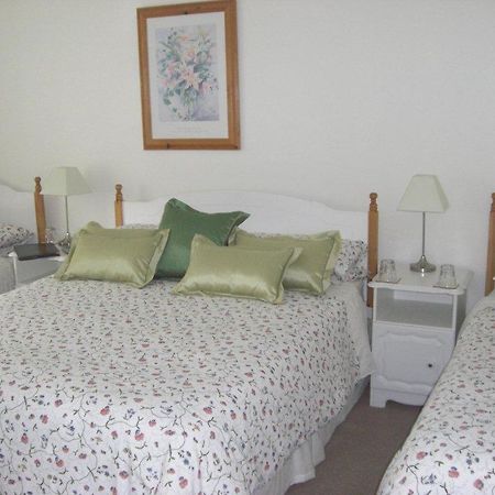 Lorcan Lodge Bed And Breakfast Santry Habitación foto